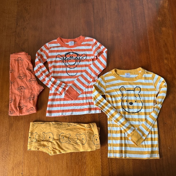 Set of 2 Hanna Andersson Disney Winnie the Pooh & Tigger Pajamas Sz8/130 - Picture 1 of 3